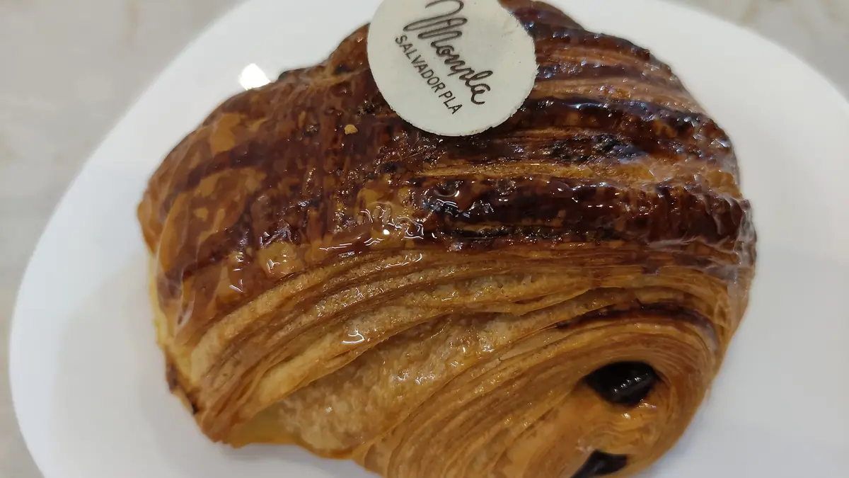 German Bakery bakes